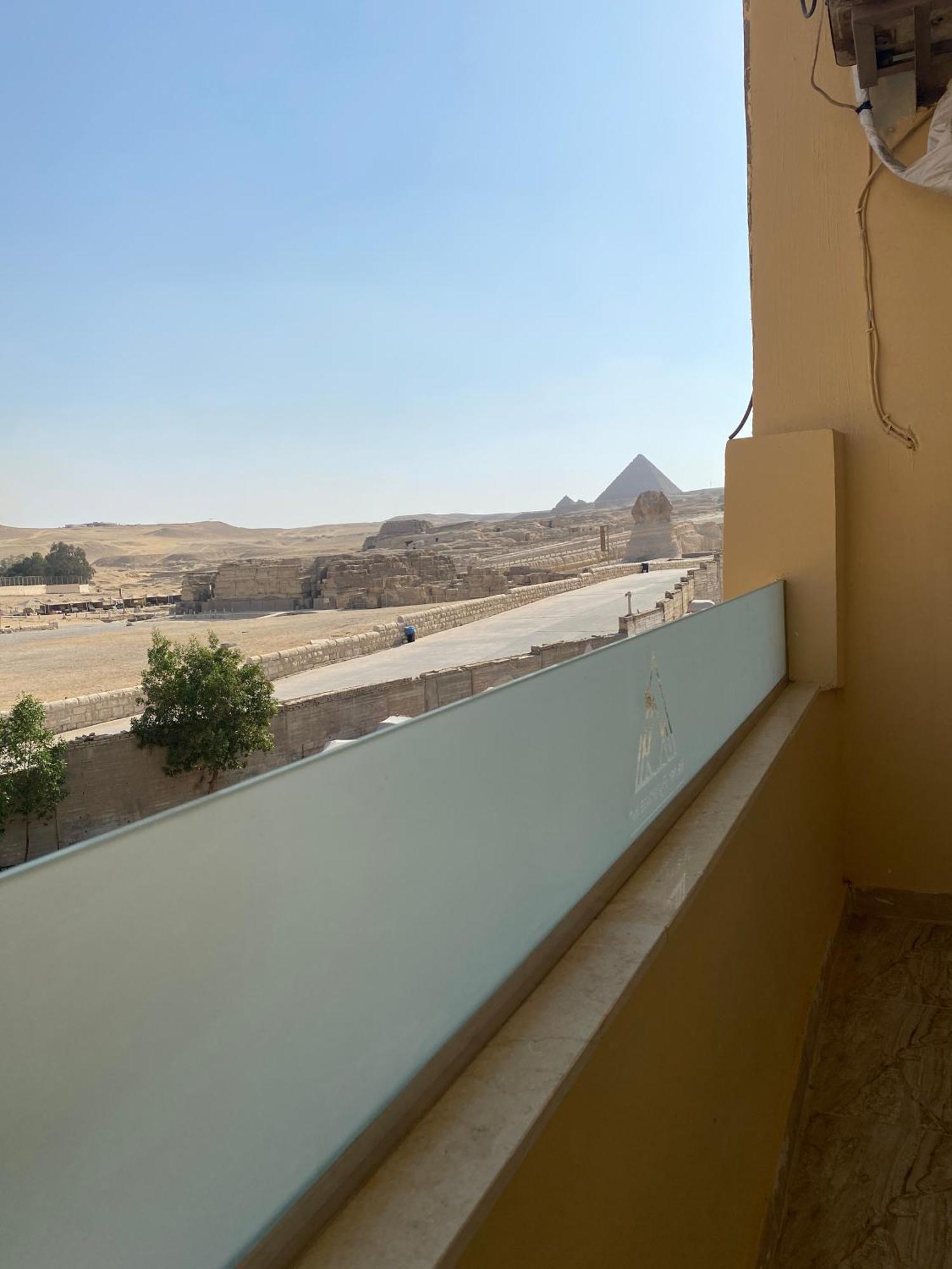 Seven Pyramids Panoramic View Inn Kafret el-Gabal Exterior foto